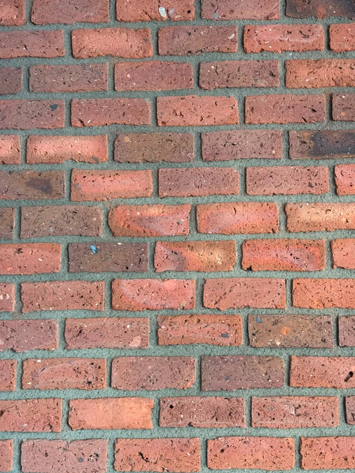 Enchape Inglés — textura instalada en muro